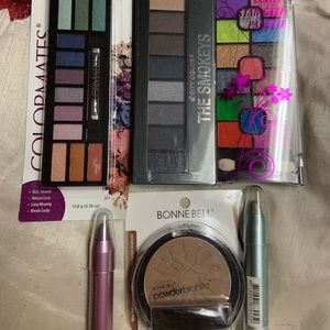 Make up bundle